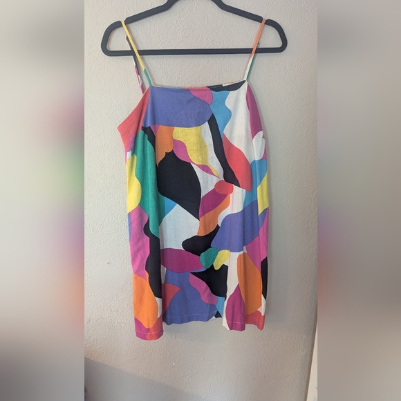 Sleeveless Linen Dress - Picture 4 of 7